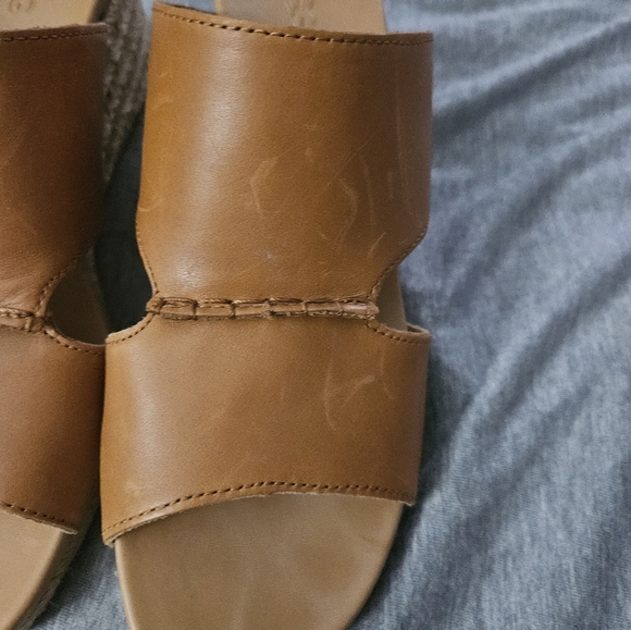UGG Eirene Tan Leather Wedge Sandals with Braided Detail Size 8 - Picture 3 of 9